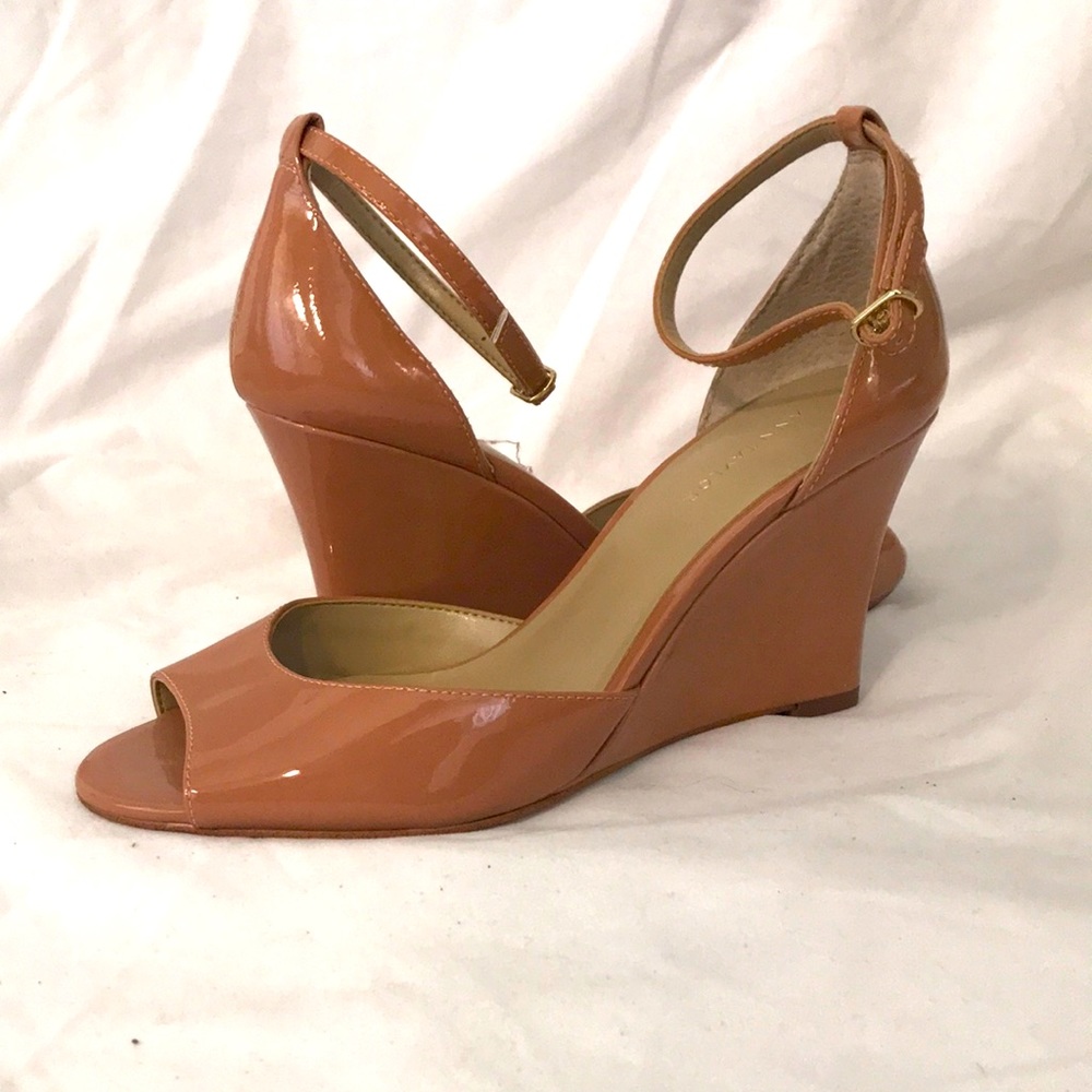 Ann Taylor nude heel
